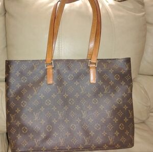 Louis Vuitton Monogram Tote in Brown with Tan Straps